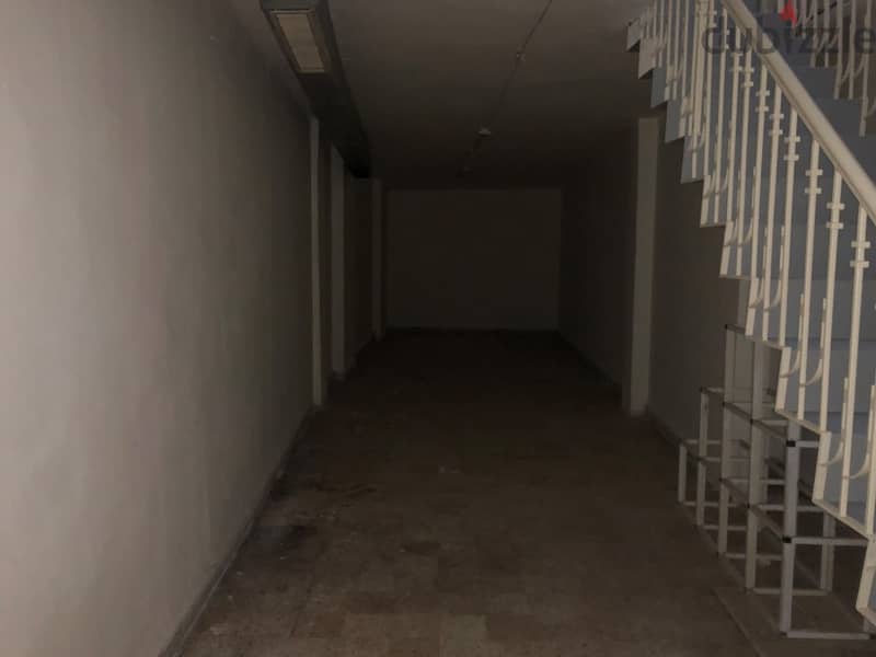 200 Sqm|Shop for rent in Hamra| 3 floors 2