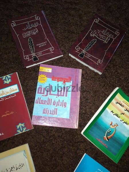 مجموعة كتب خاصة بالادب العربي للبيع مع بعض مستعمل بحالة جيدة 13