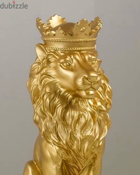 Golden Lion Statue 1