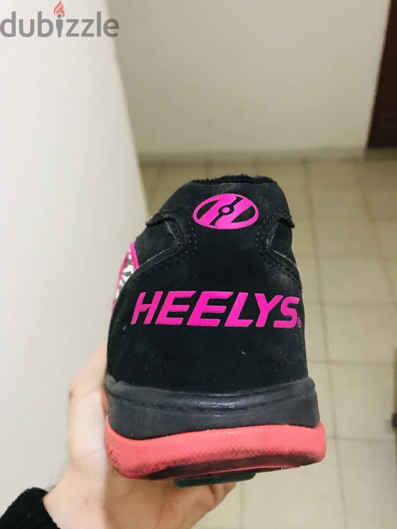 Only one pair left Heelys wheeler unisex color shoes ORIGINAL!!! 2