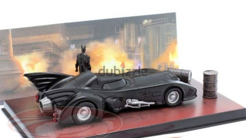 Batmobile diecast model car 1:43. 4