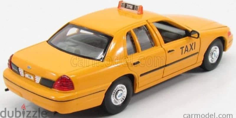 Ford Crown Victoria Taxi ('99) diecast car model 1:24. 2