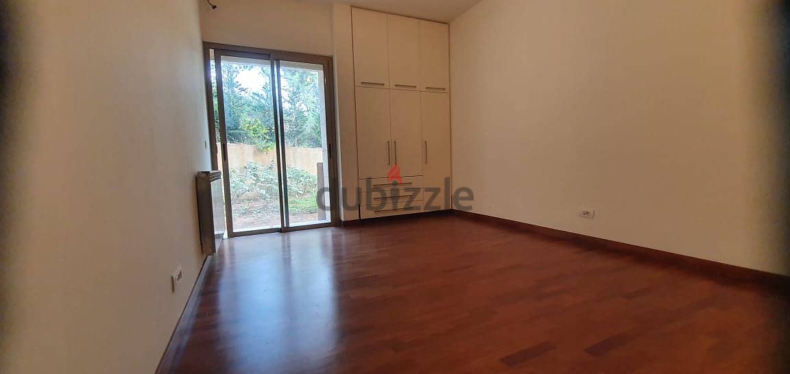 Apartment For Sale in Yarzeh  شقة للبيع في اليرزة 2