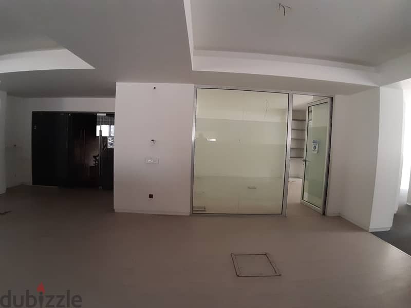 Office for rent in Achrafieh مكتب للإيجار في الأشرفية 13