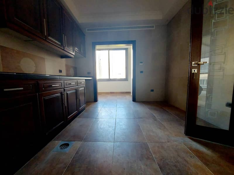 RA22-1391 Apartment for Sale in Beirut, Unesco, 270 m2, $700,000 cash 3