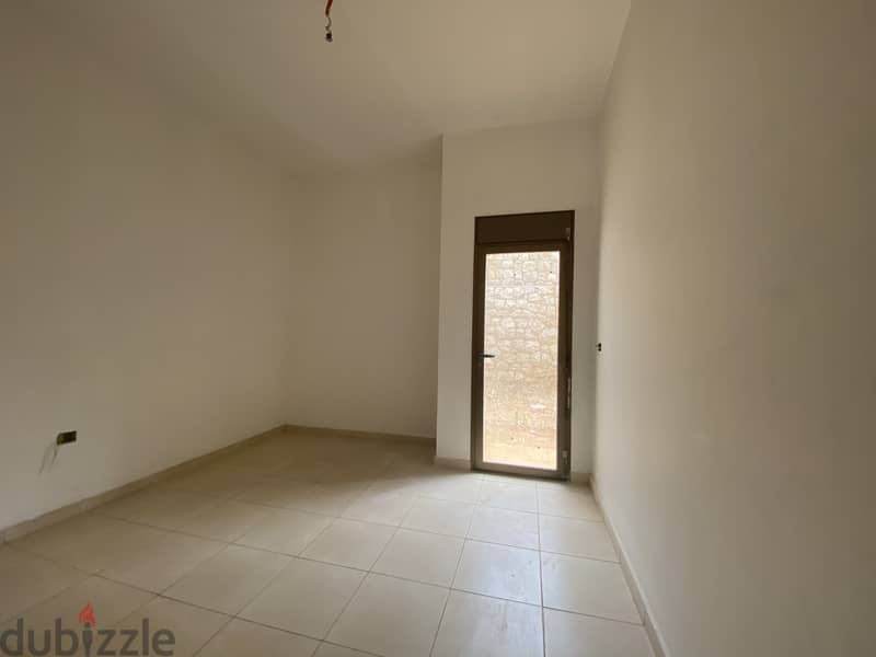 RWK249GZ - Unfurnished -  Apartment For Sale in Ajaltoun 5