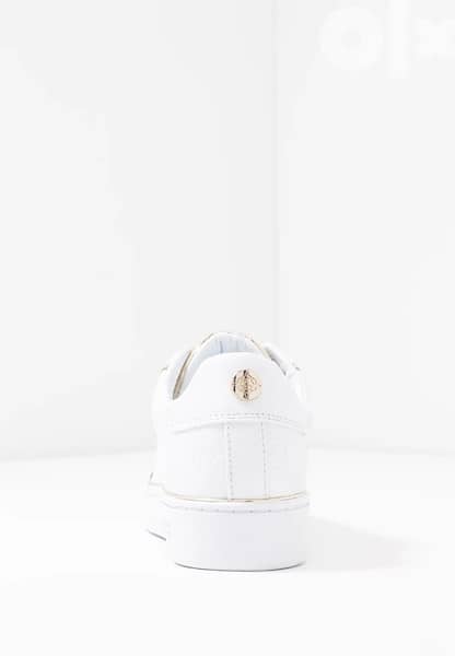 Guess White Shoes 5