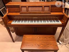 Yamaha M402 Piano