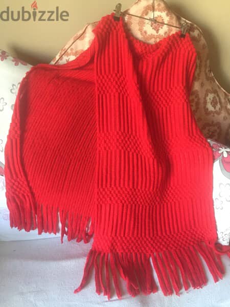 Red Woolen Shawl شال صوف احمر نوعية جيدة 1
