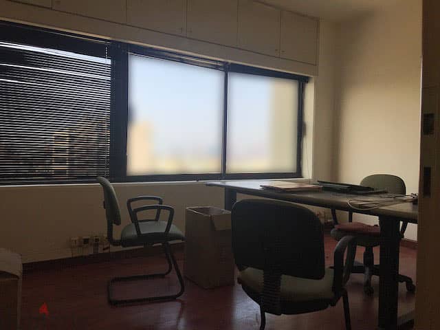 Prime location of 106 sqm office space in Dora! REF#MI51822 2