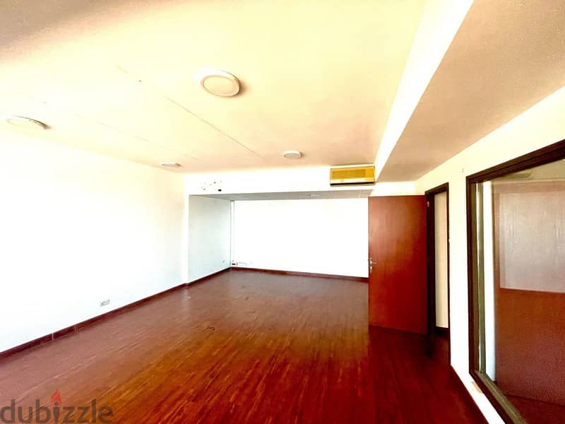 JH22-1400 Office 100m for rent in Beirut, Ain Al Mrayseh, $1,250 cash 1