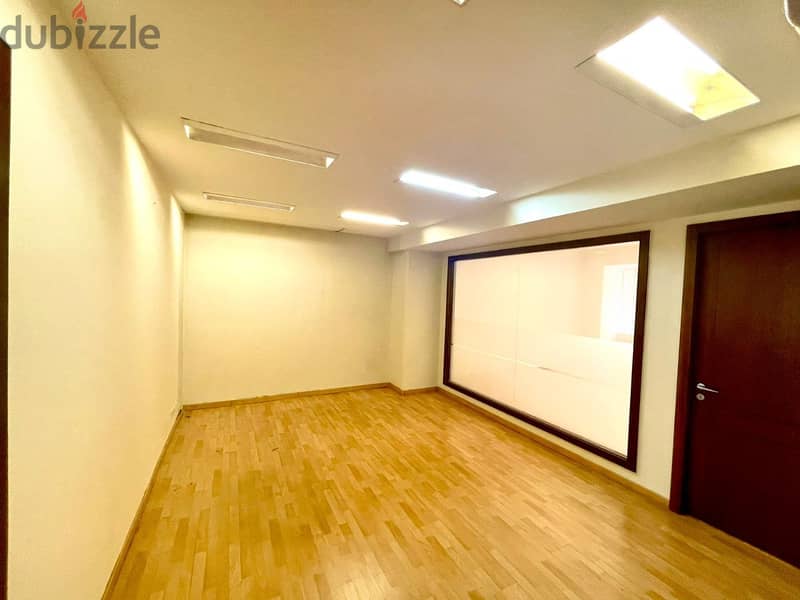 JH22-1403 Office 400m for rent in Beirut, Ain Al Mrayseh, $5,000 cash 4