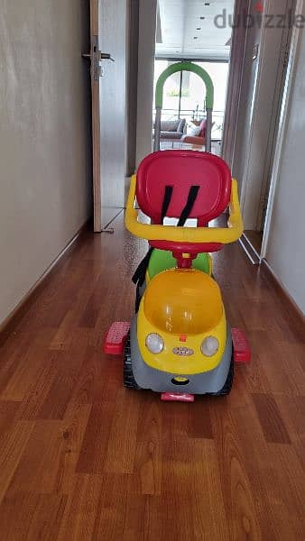 4 wheel Toddlers ridding car 1
