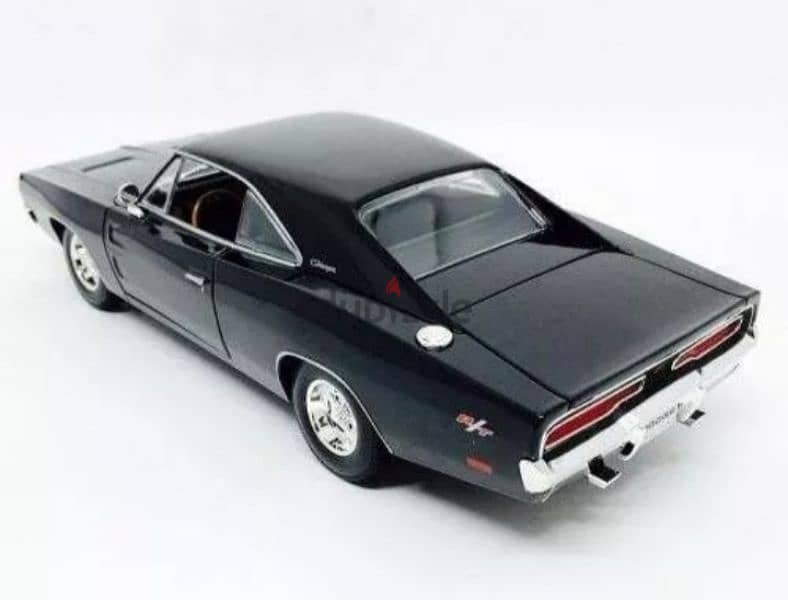 Dodge Charger R/T ('69) diecast car model 1;18. 8