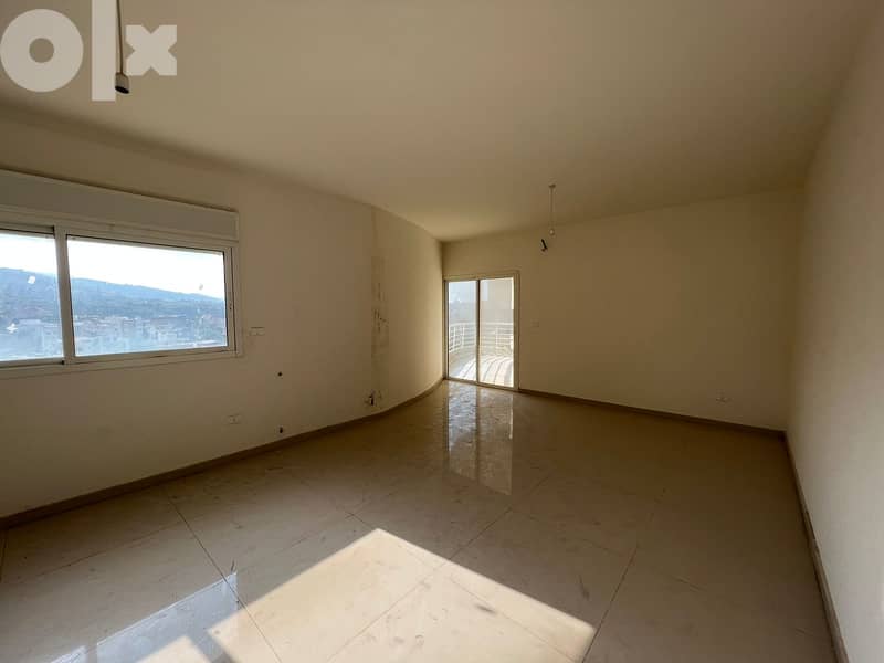 L10603-Spacious Apartment For Sale in Hboub 4