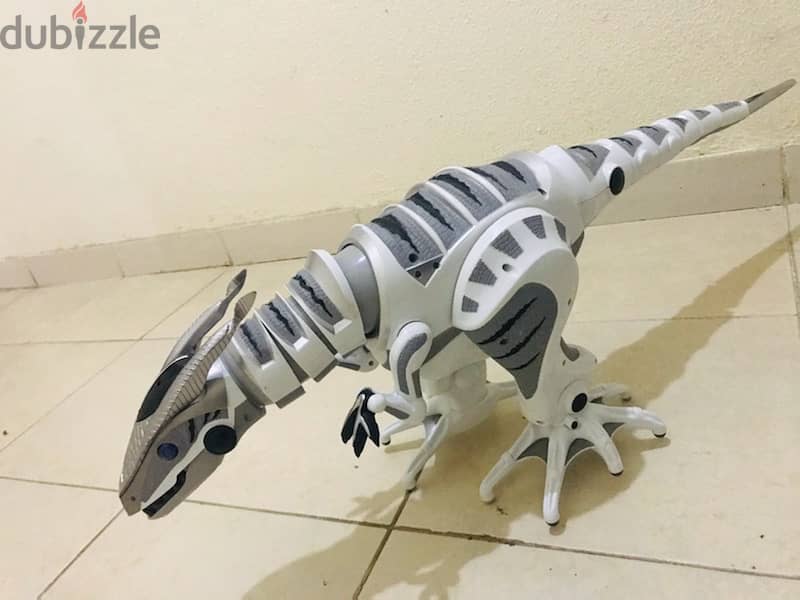 Robotic Dinosaur - Remote controlled interactive Mechanical Dinosaur 1