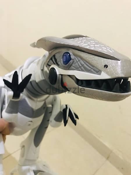 Robotic Dinosaur - Remote controlled interactive Mechanical Dinosaur 3