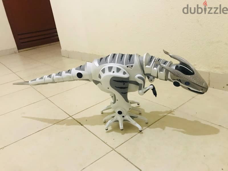 Robotic Dinosaur - Remote controlled interactive Mechanical Dinosaur 5