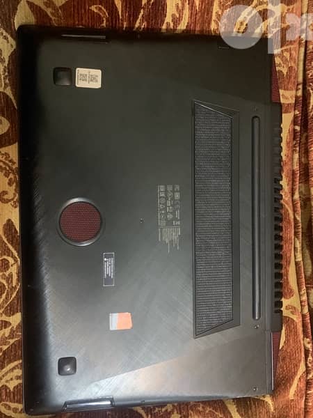 Lenovo y-700 gaming laptop 2