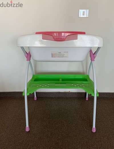 Olmitos baby bathinette & folding changing table