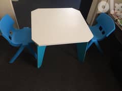 Kids Table woth chairs