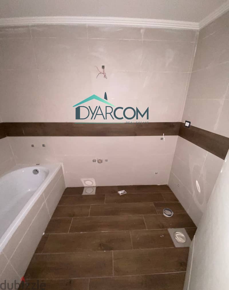 DY615 - Hboub Apartment With Sea & Mountain View For Sale!! 8