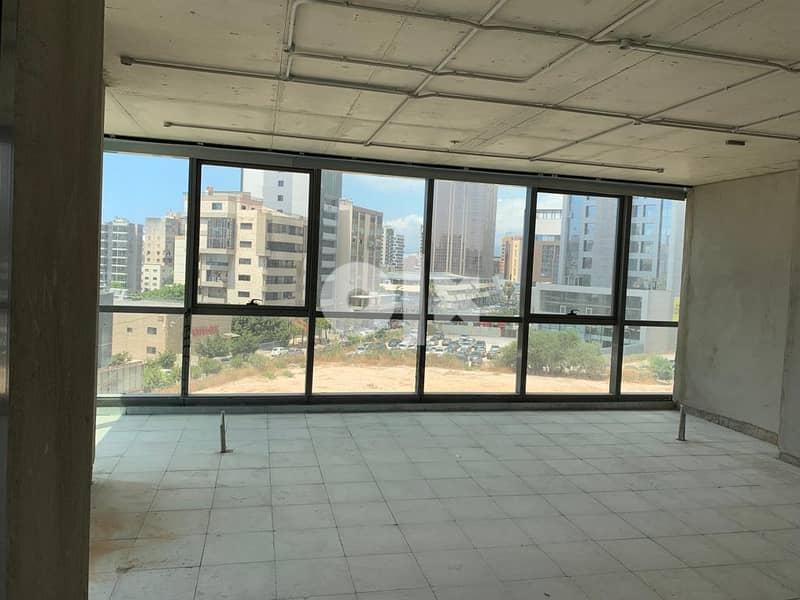 Panoramic Office in the heart of Beirut, Tower 44 Saloumi 1