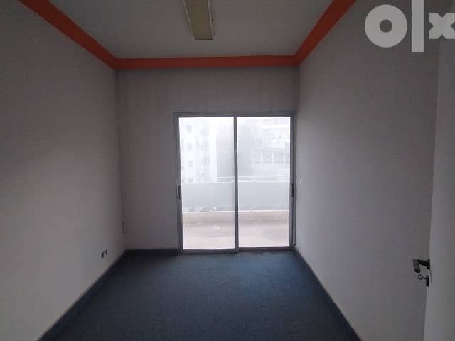170 Sqm | Office for rent in Hazmieh | 4th Floor 1