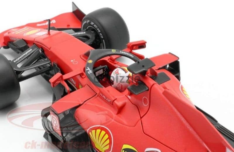 Sebastien Vettel Ferrari SF1000 diecast car model 1;18. 4