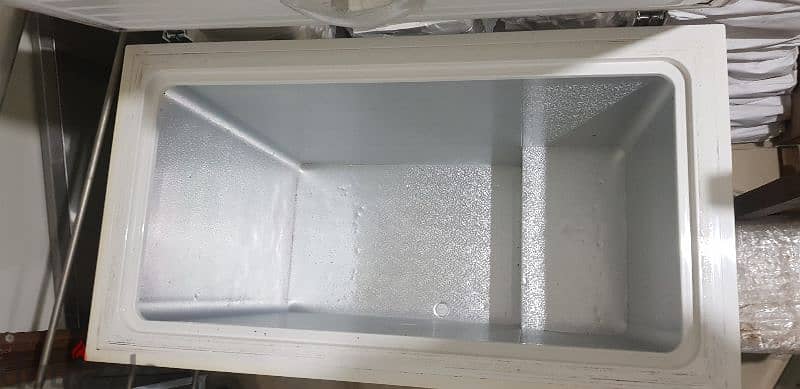 freezer hisense very good 1
