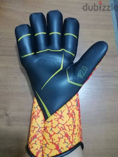Adidas - Predator Goalkeeper gloves قفازات حارس مرمى 2