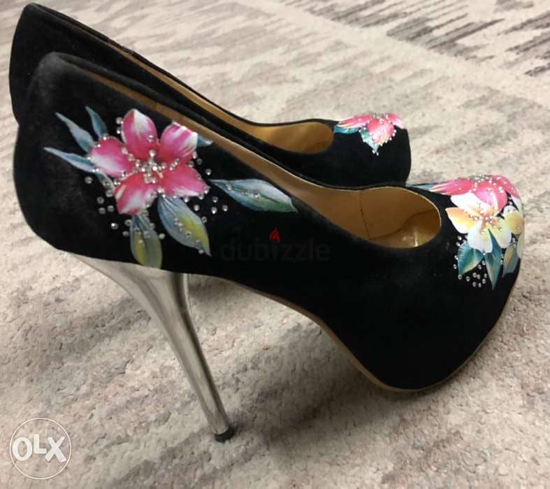Black high heel shoes for women; special edition 1