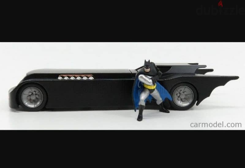 Batmobile (with Batman Figure ) diecast car model 1:24. 1