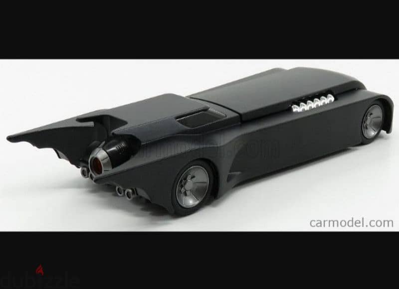 Batmobile (with Batman Figure ) diecast car model 1:24. 2