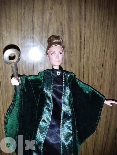 HARRY POTTER PROFESSOR MINERVA MCGONAGALL Disney Great doll=31$