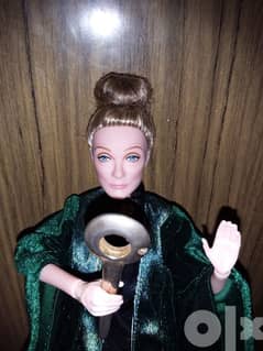 HARRY POTTER PROFESSOR MINERVA MCGONAGALL Disney Great doll=25$