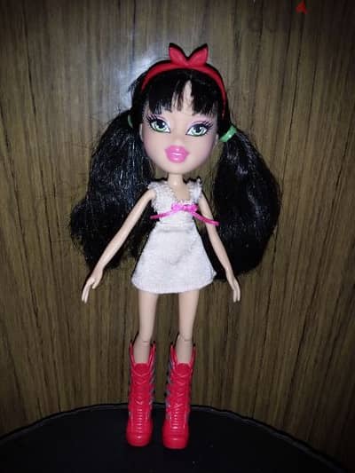 BRATZ HELLO MY NAME IS JADE MGA as new doll in Shoes Not to Bratz=18$