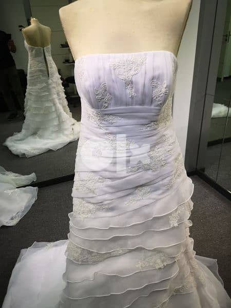 Wedding dresses 0