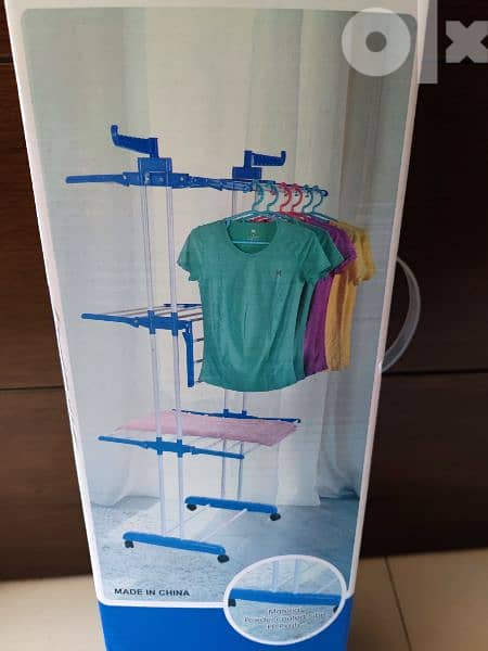 clothes hanger 0