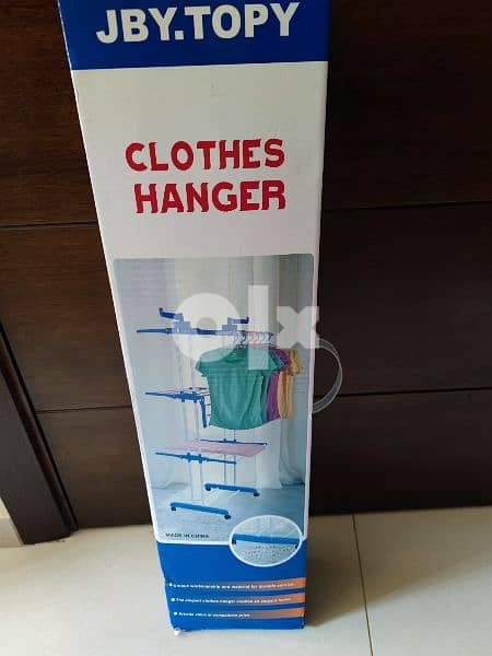 clothes hanger 1