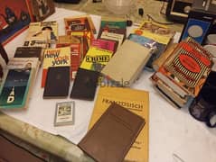 مجموعة من الكتب القديمة من زمن الخمسينات والستينات باللغة الألمانية