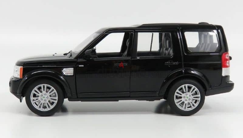 Land Rover Discovery diecast car model 1:24. 1
