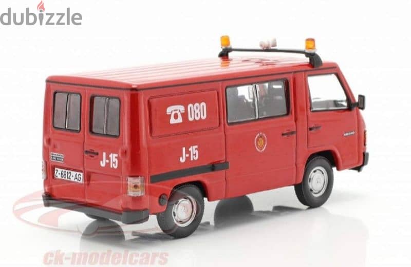 Mercedes MB180 Fire Department diecast car model 1;43. 3