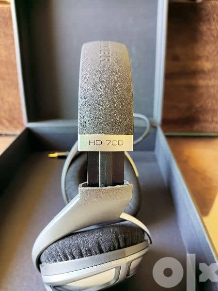 HD700 headphones Sennheiser Musical Instruments 114901057