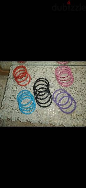 plastic brac3lets 5= 10$ 6 colours strass all over 6