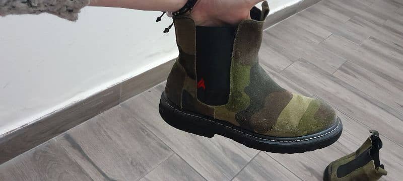 Valentino Garavani army Boots 1