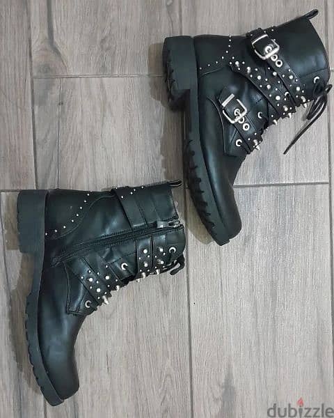 Leather Black Boots 4