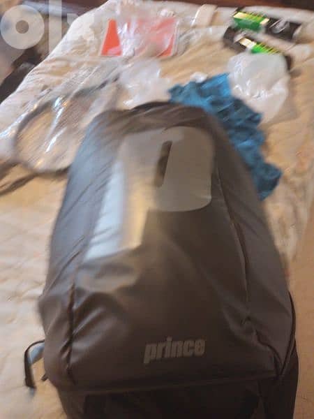 Prince Tour Evo tennis 12 PK backpack Black! 2