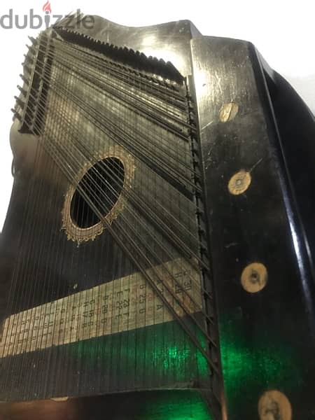 A vintage Harp Zither  London, قانون قديم انتيك انكليزي 2
