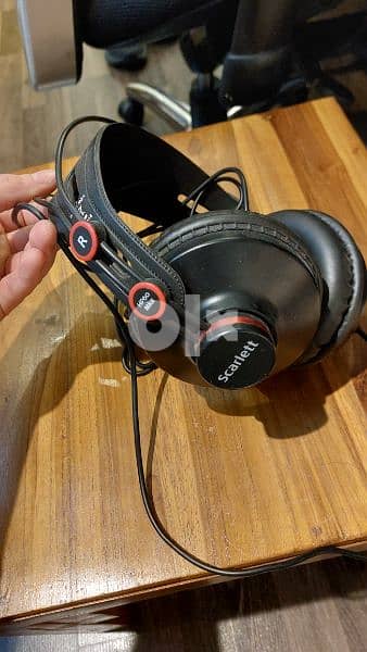 Scarlett hp60 mkii online headphones